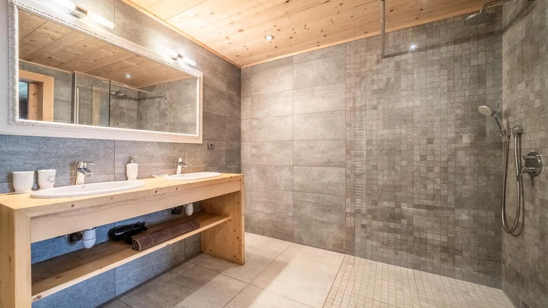 Chalet L'Aube Claire - 5 Etoiles Morzine